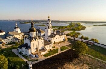 Успенский собор и монастырь острова-града Свияжск